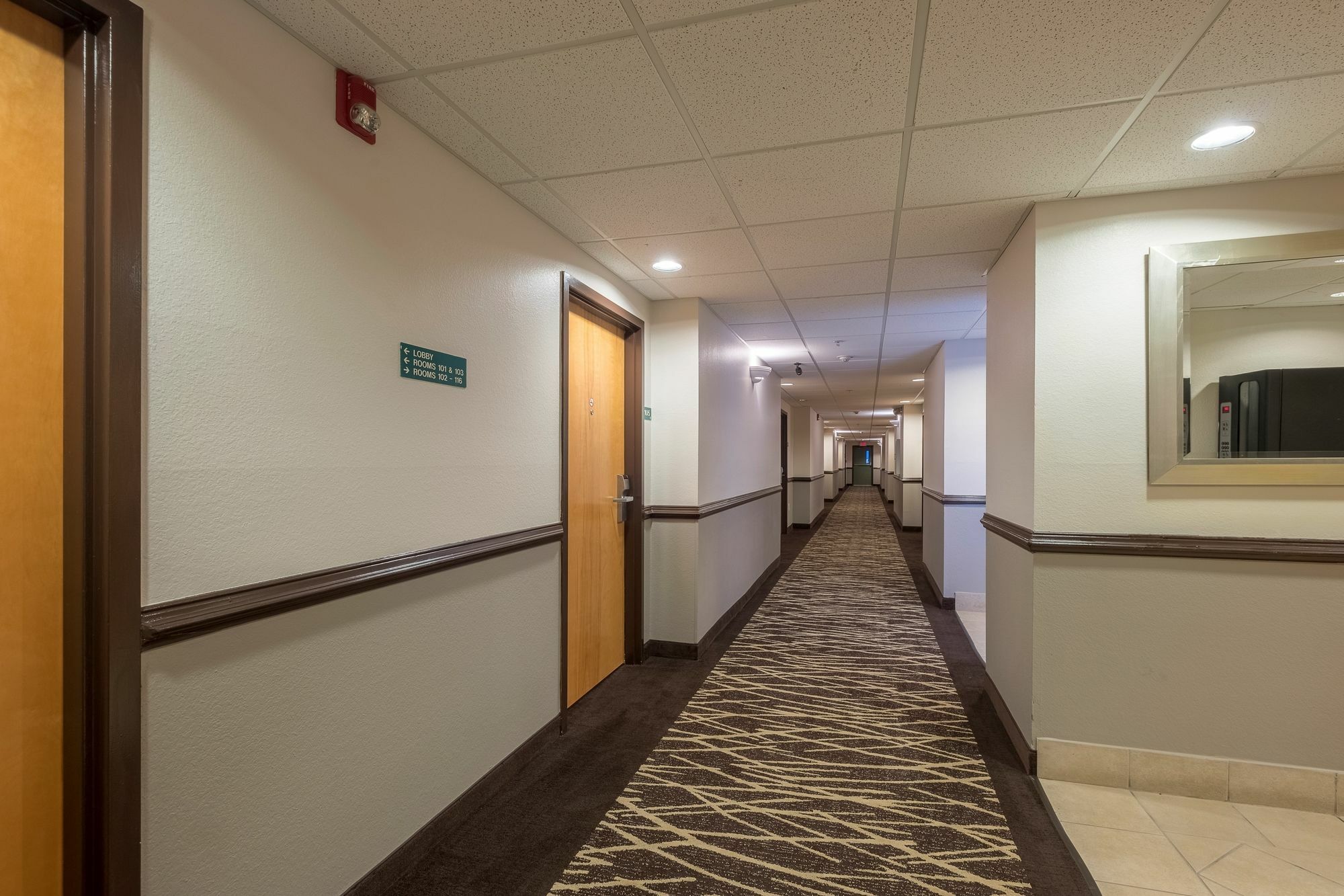 Red Roof Inn & Suites Biloxi - Ocean Springs Exterior foto